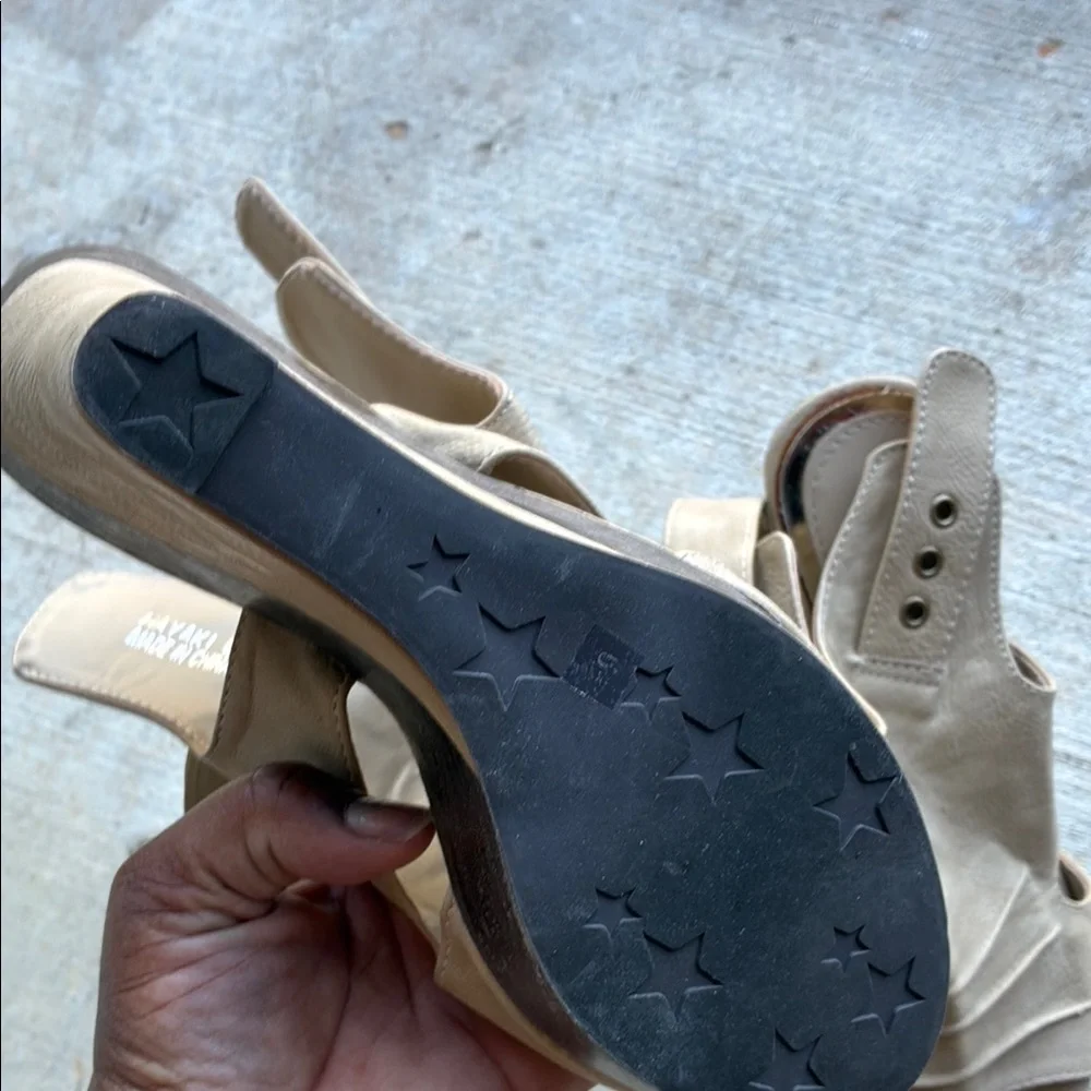 Bucco Tan Wedges Stylish Comfort - Picture 6 of 8